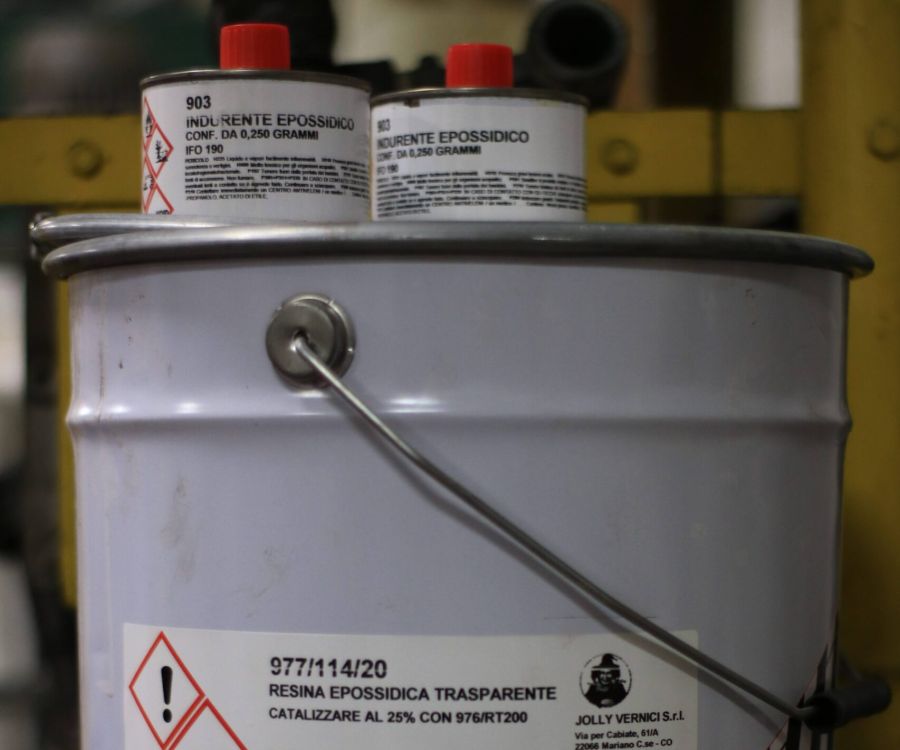 Esempio dalla galleria fotografica di JOLLY VERNICI SRL